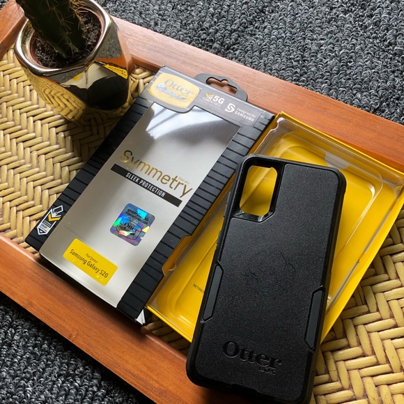 NIB Samung Galaxy S20 Symmetry Otter Box - Picture 4 of 5